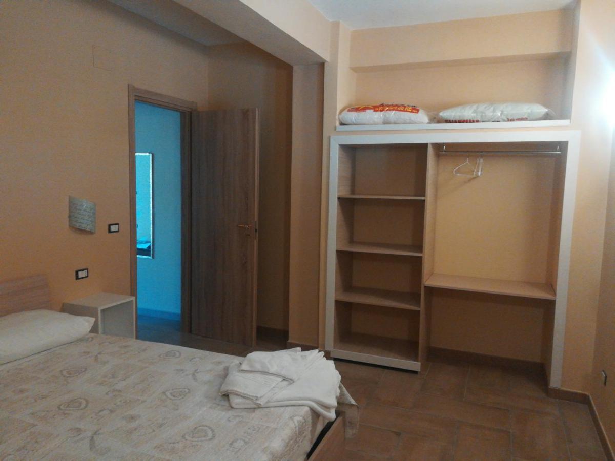 Appartament Noemi Apartman Ricadi Kültér fotó